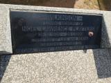 image of grave number 892008